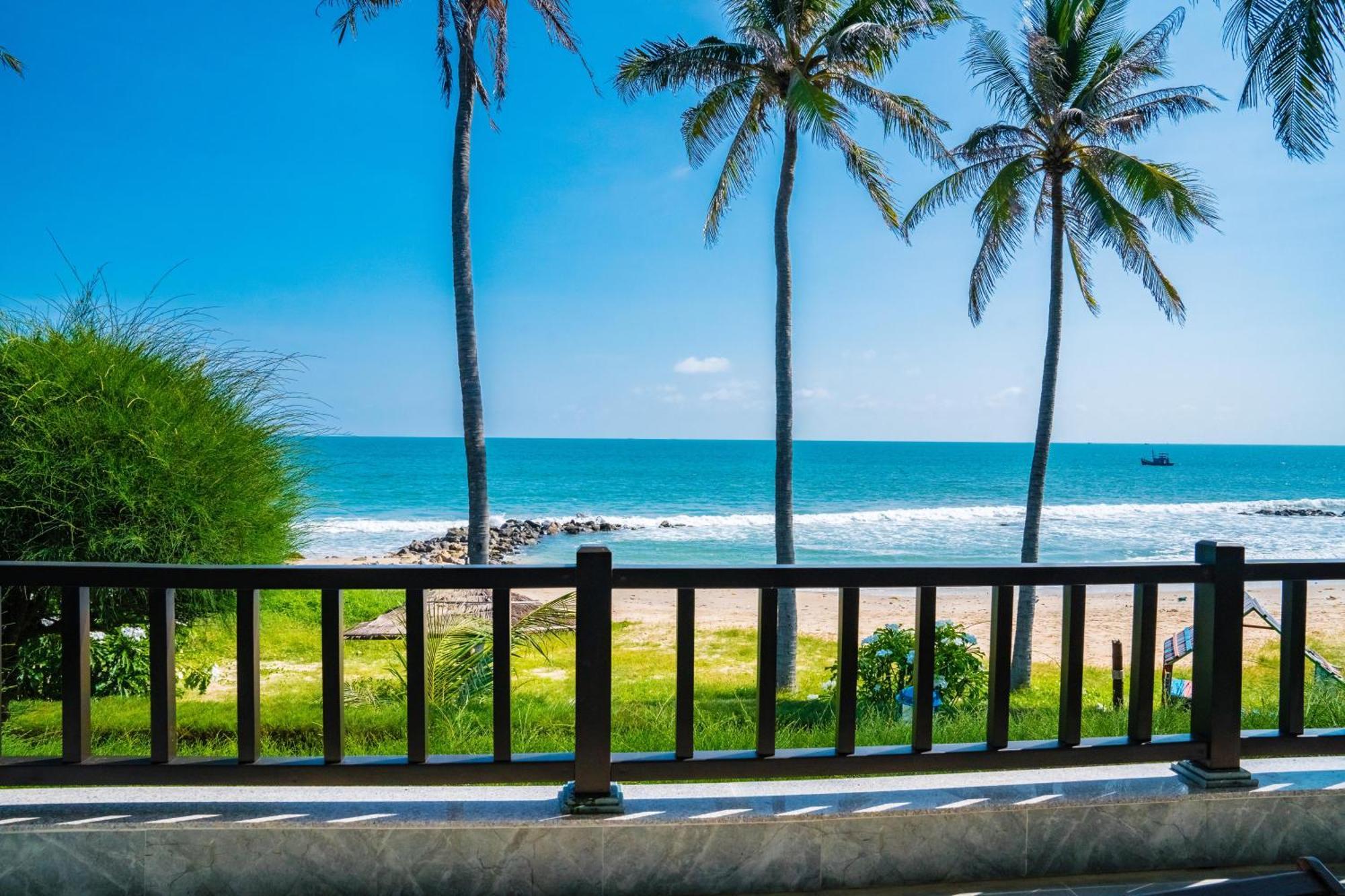 Lotus Muine Resort & Spa Phan Thiet Bagian luar foto